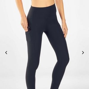 Fabletics - SMALL - 7/8 Purelux Pocket - BLACK